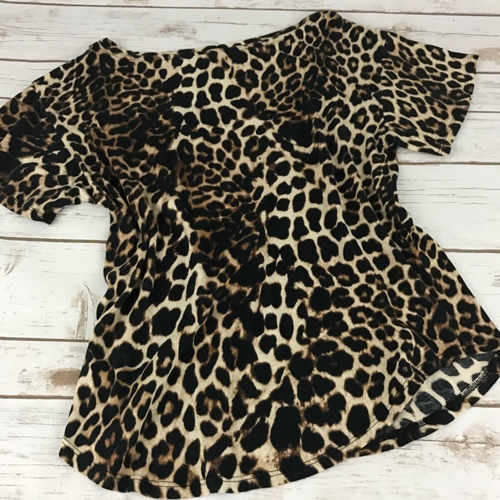 Cheetah Print Top - Picture 3 of 3